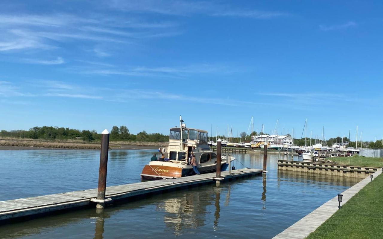 Tilghman Island Inn Екстер'єр фото